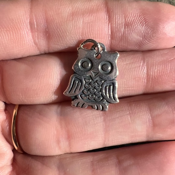 Retired James Avery Sterling Silver Hooty Owl Charm - Great Condition - Picture 1 of 2